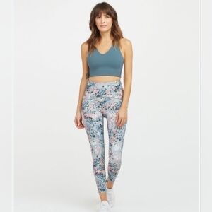 SPANX Booty Boost 7/8 Leggings